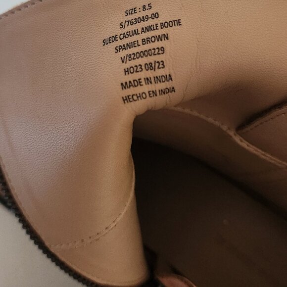 Banana Republic Suede Chelsea Bootie 8.5 in Spaniel Brown - Picture 3 of 8